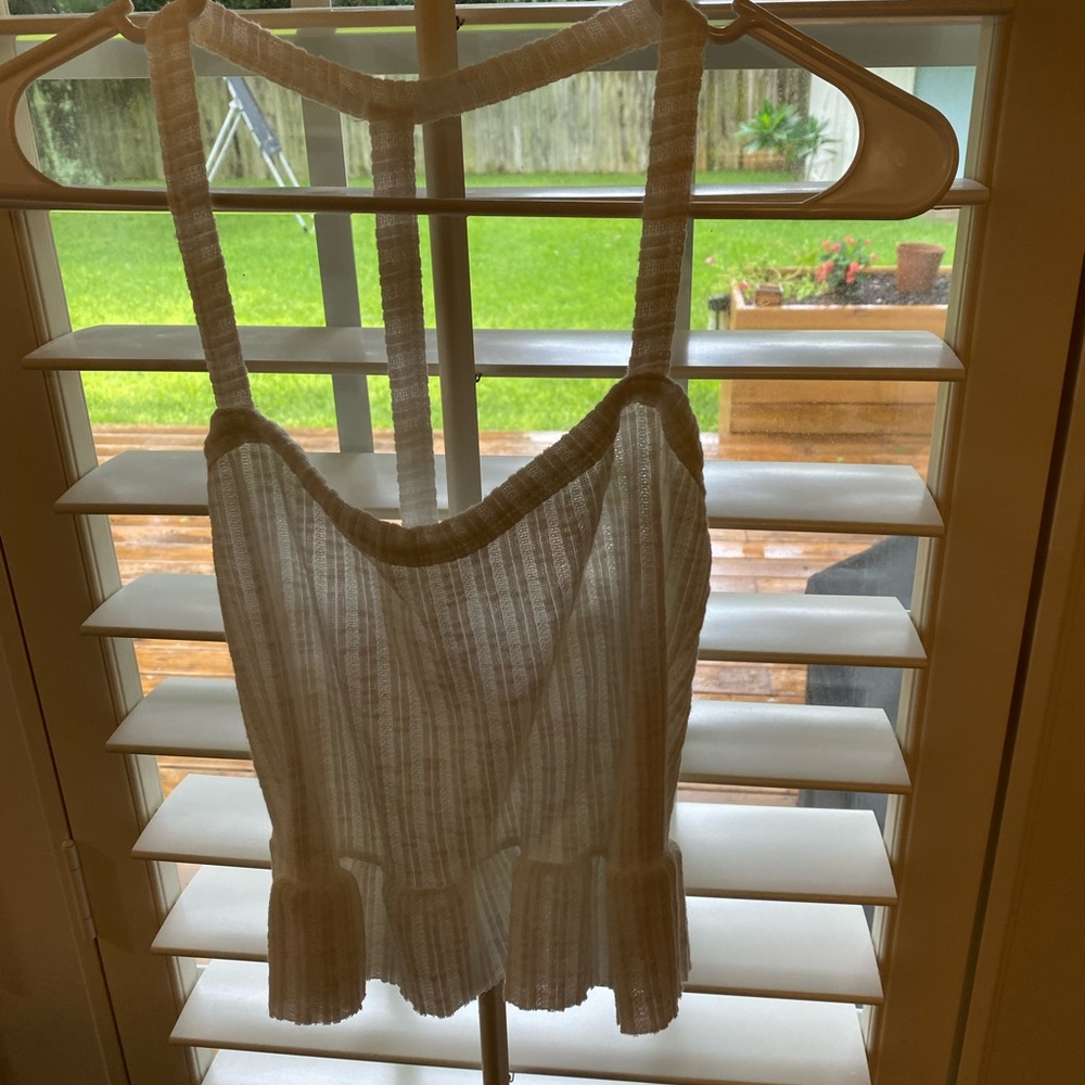 never worn tank top